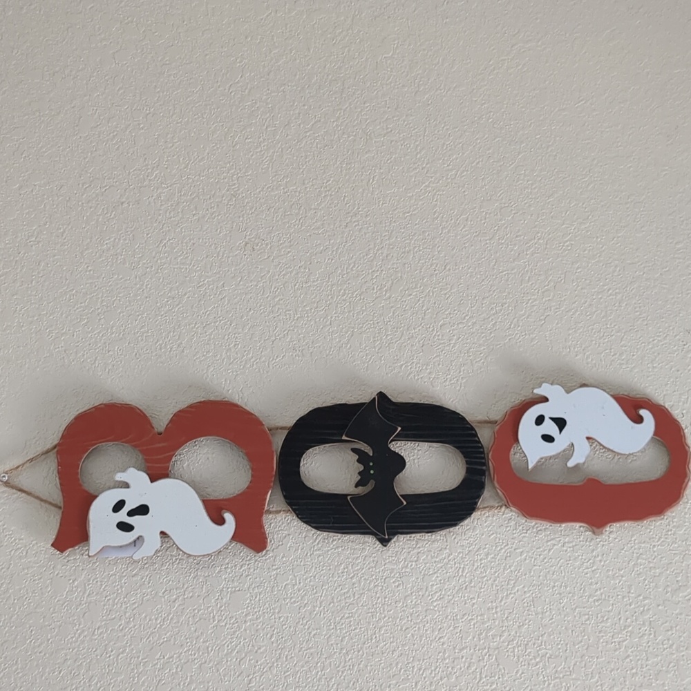 MICHAELS Ashland Halloween Boo Decor
